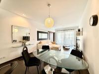 Sliema 1BDR Apartment with Pool Access and off Seafront - Ferienwohnung Sliema