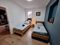 Oerlinghausen, Gesamte stilvolle Wohnung, 3 Schlafzimmer, 4 Betten - Chambres d'hôtes Oerlinghausen