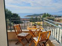 Apartment Stela, 2-Bedrooms, Sea View and Parking - B&B Makarska