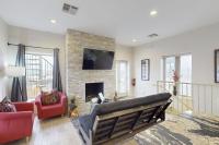 Downtown Rooftop Retreat - Loft - B&B Branson