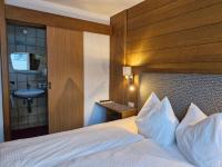 Doppelzimmer mit Balkon