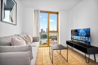 NEW BUILD - 1 Bed Apt Birmingham City Centre - Free Onsite Gym & Coffee Machine - Chinatown Area, located next to O2 Academy, Bullring & New Street Station - With Smart TV, FREE NETFLIX & WIFI - Chambres d’hôtes Birmingham