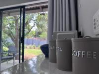 Nelspruit Modern Apartment #1 - Self Check-In - Chambres d’hôtes Mbombela