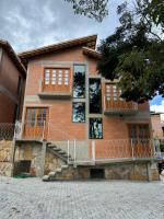 Chalé Sol - Vila Doiideira - lindo aconchegante e no centro de Ibitipoca - B&B Lima Duarte