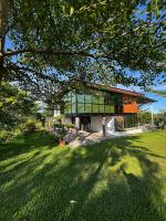 4 Simple Minimalistic Rooms at Sunset Lodge - Eco Valley Retreat 豐之谷 - Bed and Breakfast Balung