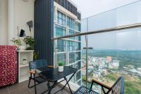 One-Bedroom Apartment with Sea View and Terrace