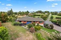 Rotorua Family Retreat Hamurana 10000sqm Lawn - Ferienwohnung Rotorua