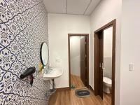 Chambre Lit King-Size avec Balcon