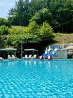 Almaengyi Caravan Glamping - B&B