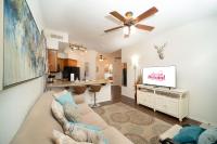 The Cozy Enclave - B&B Lago Vista