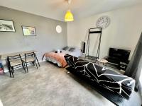 Le Gousset Wifi Parking Un Séjour à Part - B&B Metz