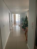 Aconchegante, novinho, com garagem, 400m da praia - Chambres d’hôtes Capão da Canoa