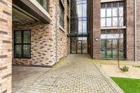 Beautiful Apartment in City Centre with Free Parking, Self-Check-In, Fast WiFi, Smart TV and Rooftop Terrace by Yoko Property - B&B