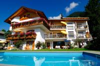 Haus Rosengarten - Bed and Breakfast Tirolo