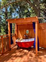 Mays Luxury Farmstay Sunset Cabin - B&B