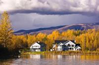 Lakeside Boathouse - B&B Wasilla