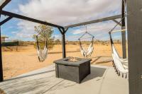 J-Tree Bungalow with Large Hot Tub Views Patio - Ferienwohnung Joshua Tree