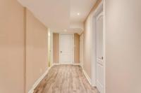 Nice and Cozy 2 Bed Bsmt Apt - B&B Pickering