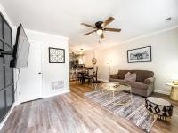 2 bd townhome near DT Raleigh - B&B
