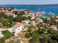 Apartment Mirna - B&B Nerezine