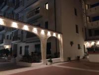 RESIDENCE PALMAR -Solo per famiglie -WALTERIGATO APARTMENTS - Chambres d'hôtes Lido di Jesolo