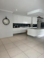 The Sanctuary Guest House - B&B East London