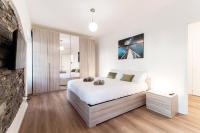 Sunflower Apartment -The House Of Travelers - B&B
