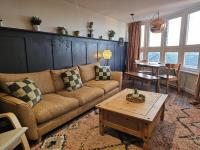 Rooftop Retreat - B&B