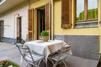 Cozy Flat with Private Garden - Ferienwohnung