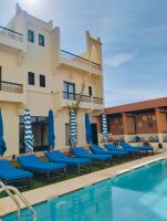 Twin Room with Pool View