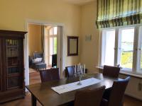 Appartamento con 2 Camere da Letto e Vista Lago