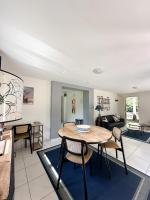 Maison dans parc privé, sports et loisirs proche golf du Coudray Montceaux - Chambres d'hôtes Le Coudray-Montceaux