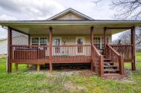Lee's Creekside - Bed and Breakfast Pigeon Forge
