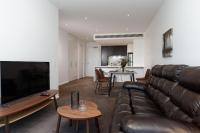 Sky Pool 2 Bedroom Next to Crown in Prima Tower - Chambres d'hôtes Melbourne