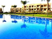 Oasis moderne à Marrakech Piscine, Jardin & Calme - B&B