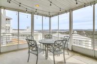 Sunrise Views and Pool Access Table Rock Lake Condo - Bed and Breakfast Kimberling City