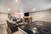 Charming Benson Home Fenced Yard & BBQ - Chambres d'hôtes Omaha