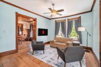 Grand Harbor Apartments Unit 1 - 200 - B&B Grand Haven