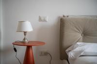 La Casa di Gylda - San Siro 2BR Design Apt - Walk to Stadium & M5 - B&B Milano