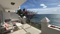 Estepona Beach Front Apartment with Stunning Sea Views - Ferienwohnung Estepona