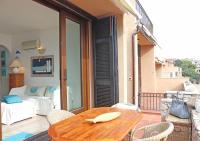 LaureLiving Holiday Home Weber - Bed and Breakfast La Maddalena