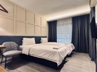 Standard Twin Room with Garden View