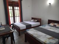 Camera Matrimoniale con Vista Giardino