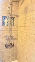 Cozy Double Room in Vibrant Smithfield Apartment - Chambres d’hôtes