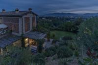 Luxury Pool Villa Oliveto - B&B Ciciana