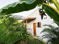 Cabaña Bianca Elite con jacuzzi privado! - Bed and Breakfast Melgar