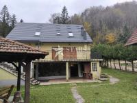 Fei - Bed and Breakfast Skendri