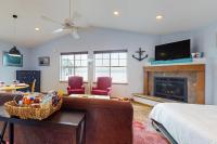 Tyee Shoreline Retreat B - Bed and Breakfast Tyee Beach