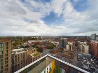 Amazing Skyline Views 3BR Duplex With Free Parking - B&B Manchester