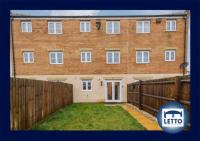 Letto Serviced Accommodation -Sleeps 7 - PE7 - FREE Parking - B&B Peterborough